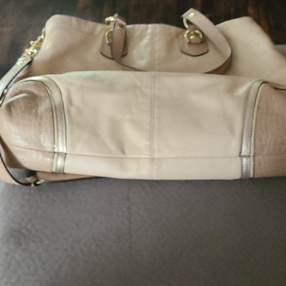 Coach Purse - Picture 10 of 10